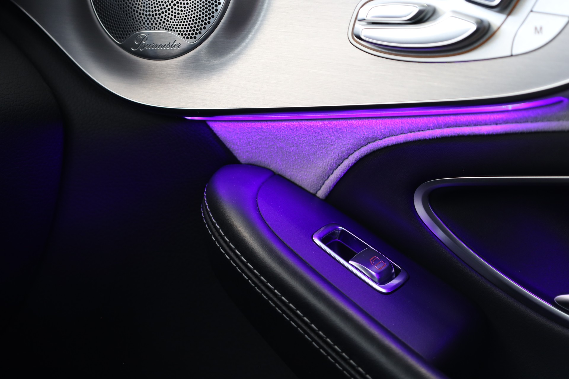 MERCEDES-BENZ C 63 S AMG 9G-tronic-image-23