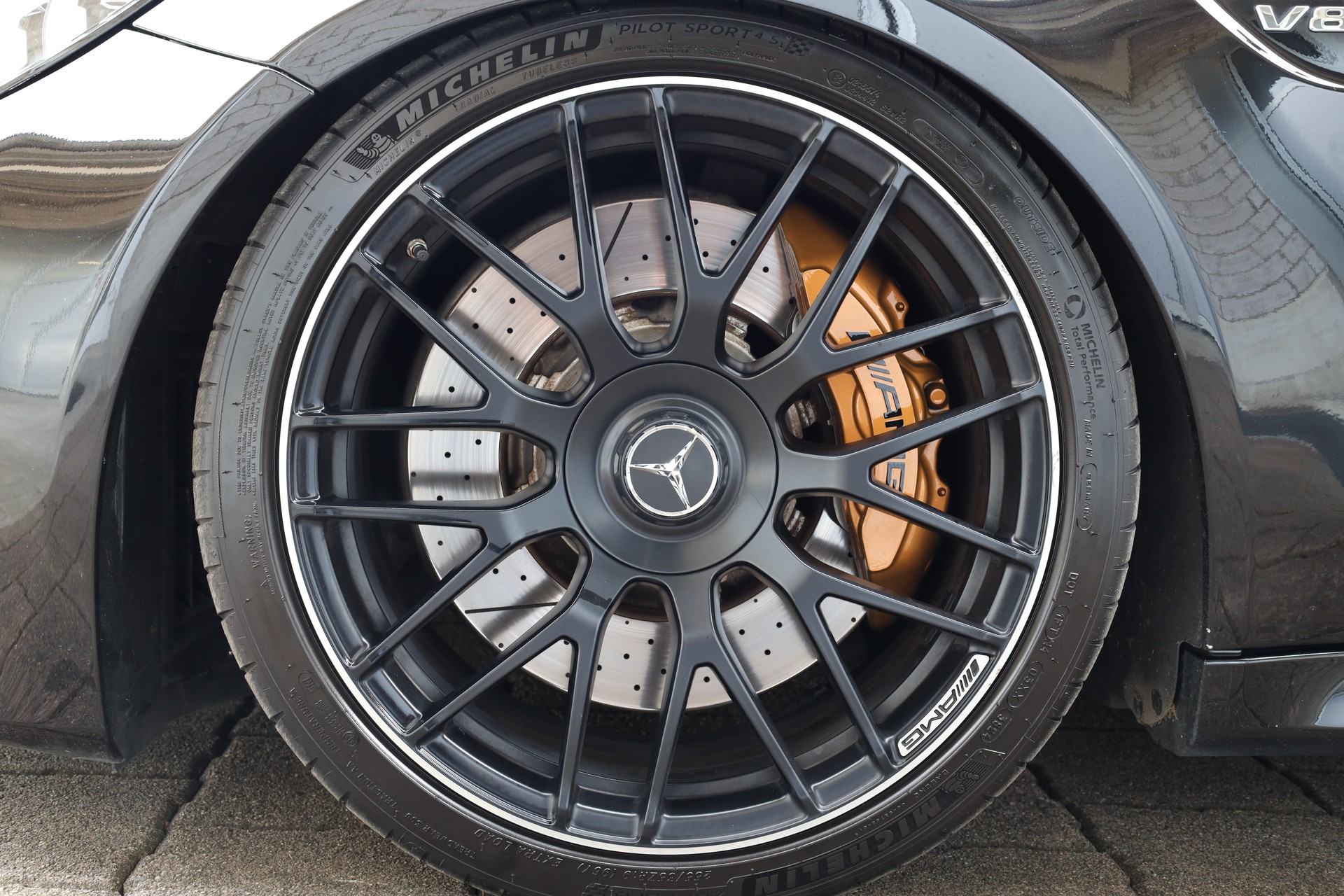 MERCEDES-BENZ C 63 S AMG 9G-tronic-image-29