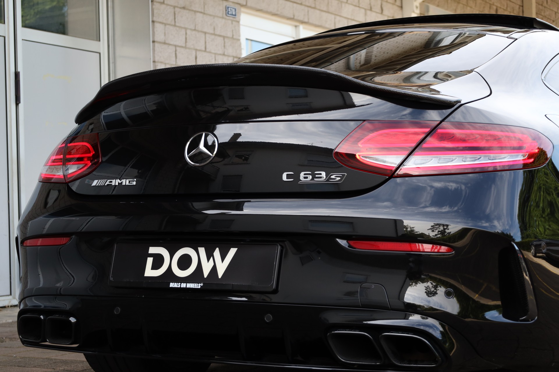 MERCEDES-BENZ C 63 S AMG 9G-tronic-image-28