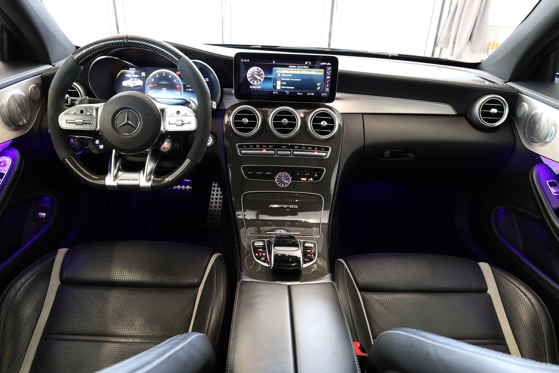 MERCEDES-BENZ C 63 S AMG 9G-tronic-image-10