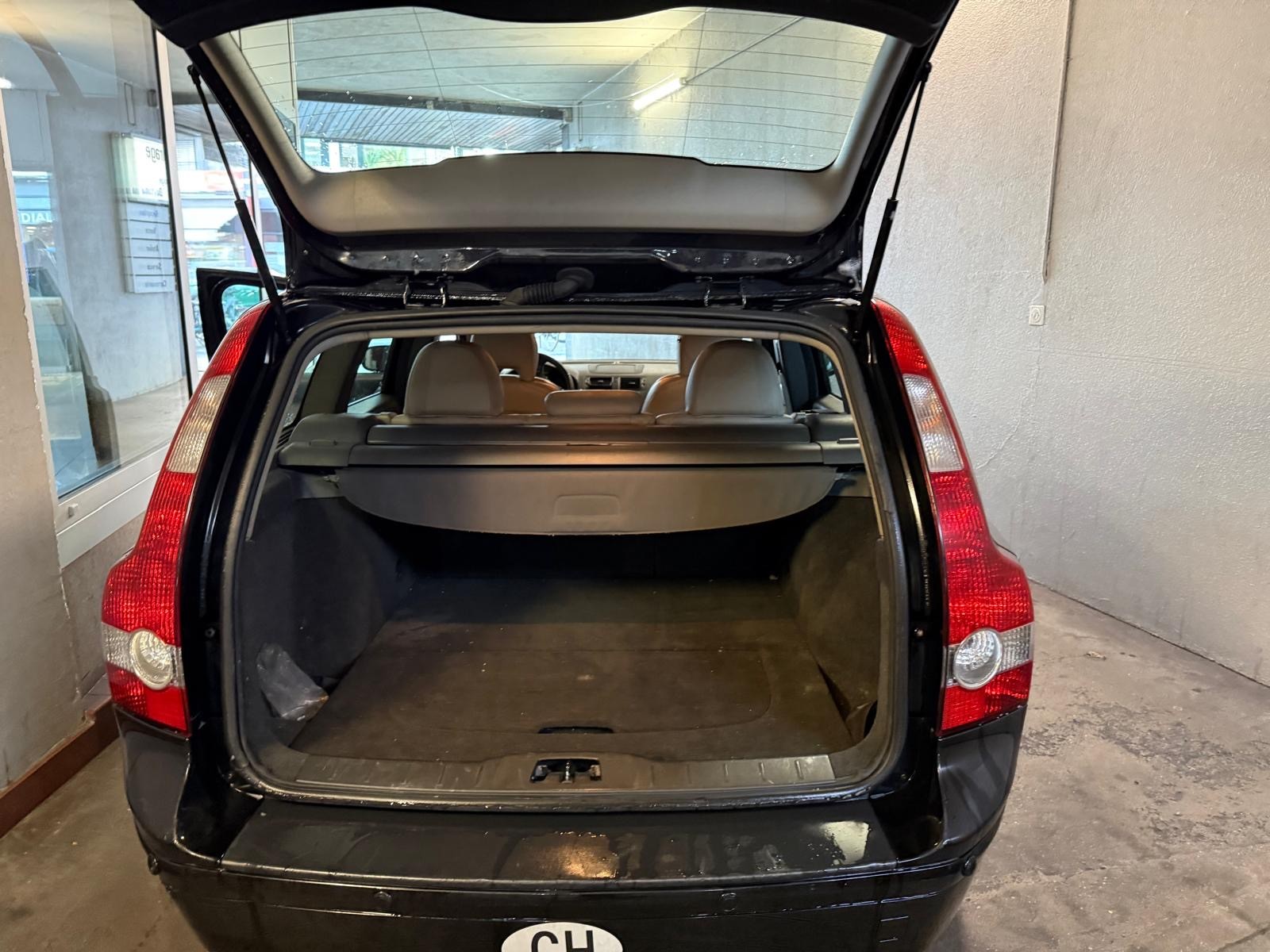 VOLVO V50 2.0D Momentum-image-9