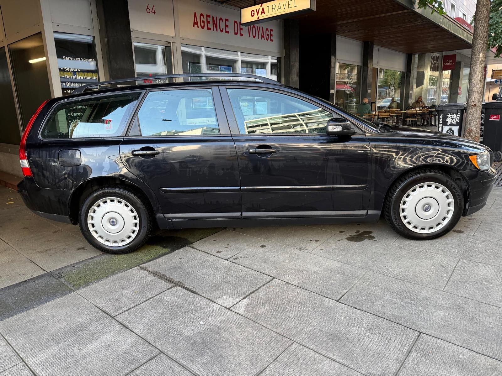 VOLVO V50 2.0D Momentum-image-7