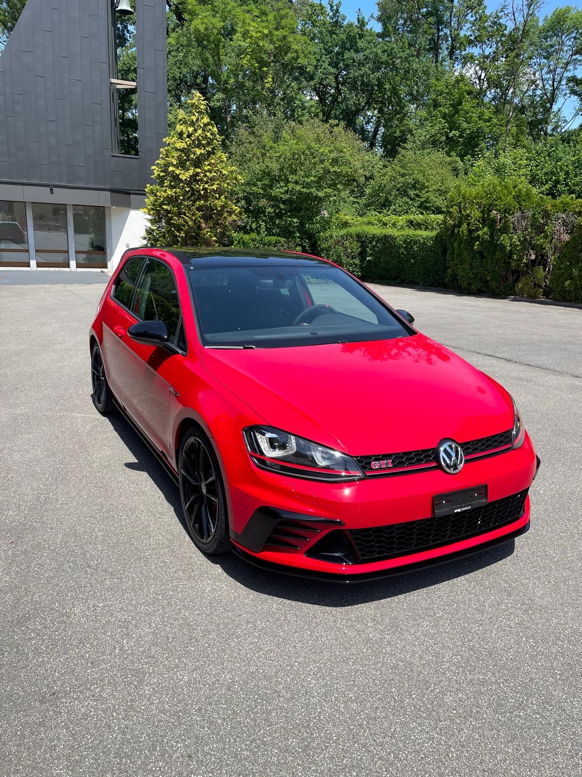 VW Golf 2.0 TSI GTI Clubsport S-image-1