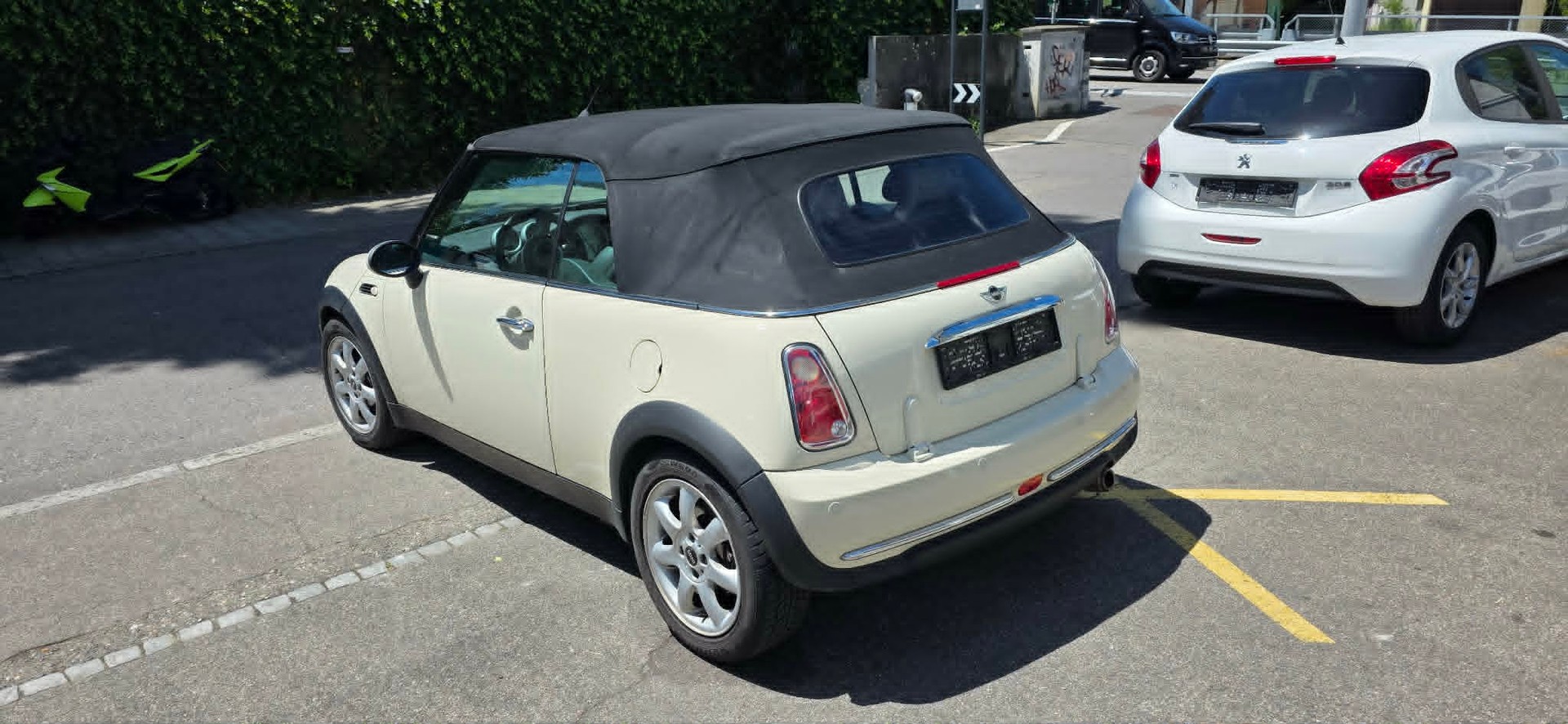 MINI Cooper Cabriolet-showroom-element-3
