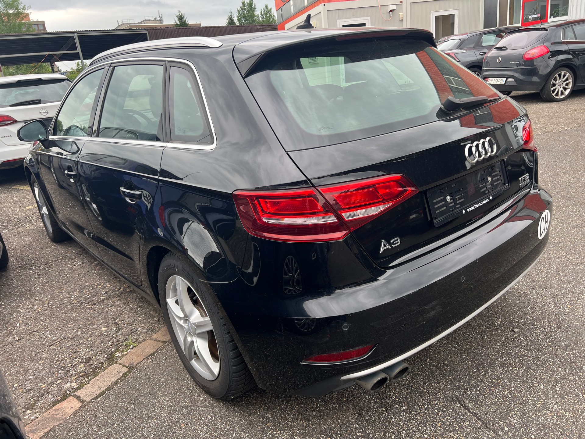 AUDI A3 Sportback 2.0 TFSI quattro S-tronic AB MFK-image-1