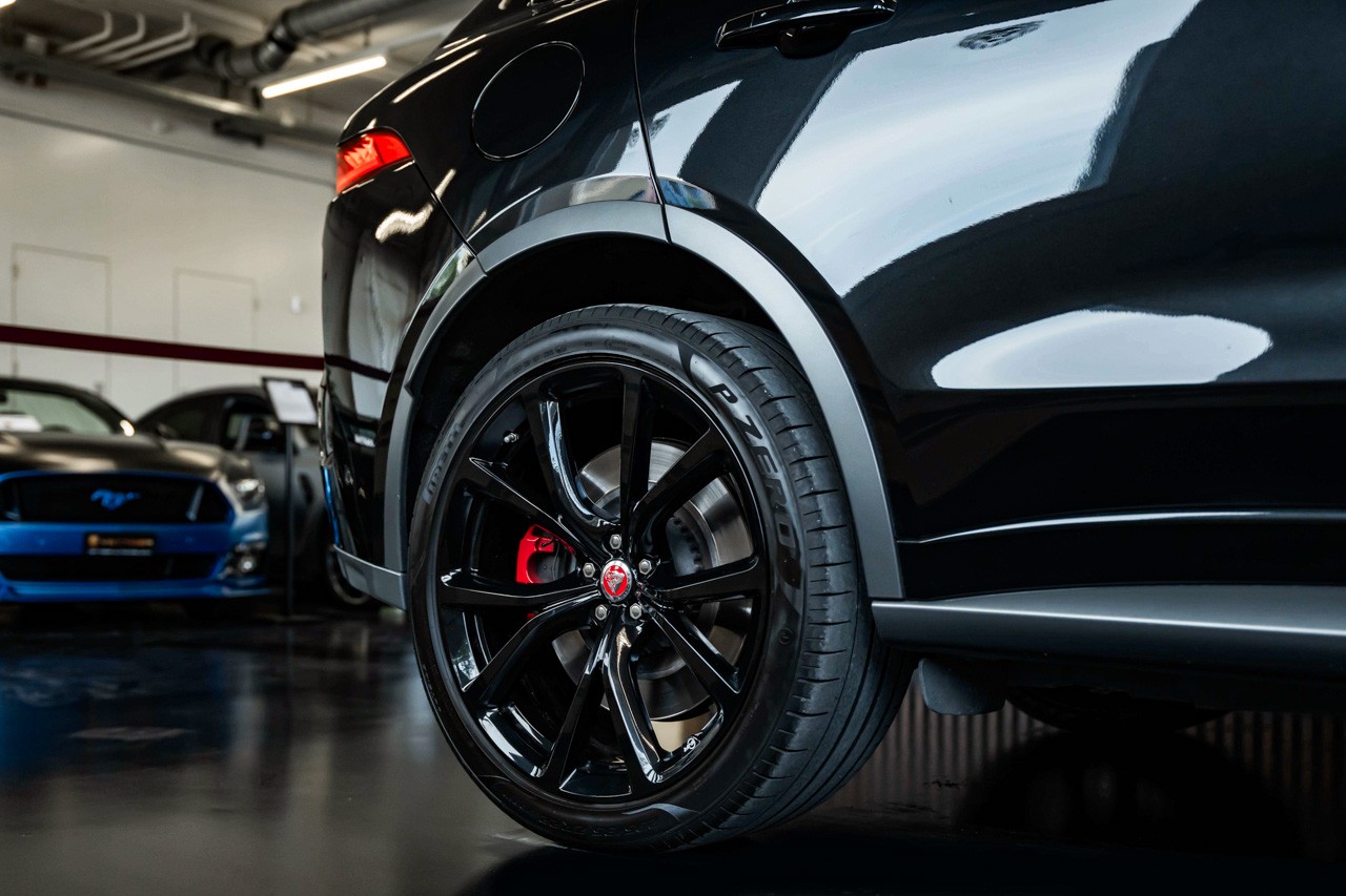 JAGUAR F-Pace 5.0 V8 SVR AWD Automatik-image-10