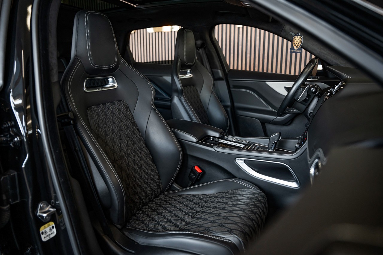 JAGUAR F-Pace 5.0 V8 SVR AWD Automatik-image-16