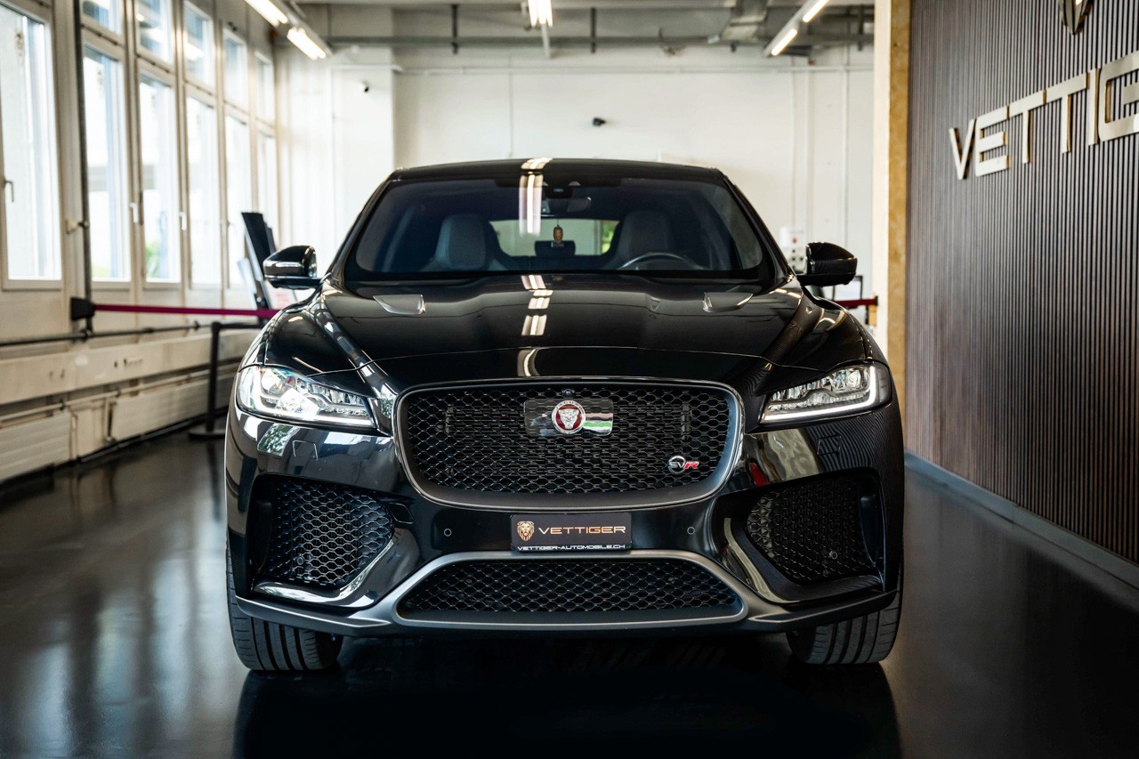 JAGUAR F-Pace 5.0 V8 SVR AWD Automatik-showroom-element-1