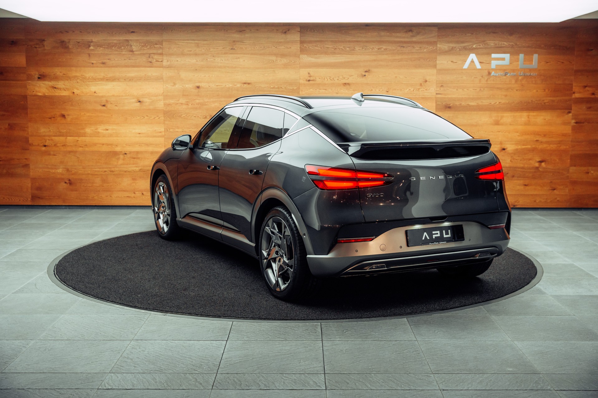 GENESIS GV60 77.4 kWh Sport Plus AWD-showroom-element-2