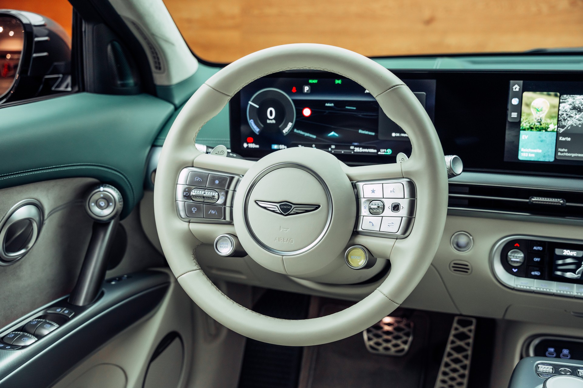 GENESIS GV60 77.4 kWh Sport Plus AWD-image-16