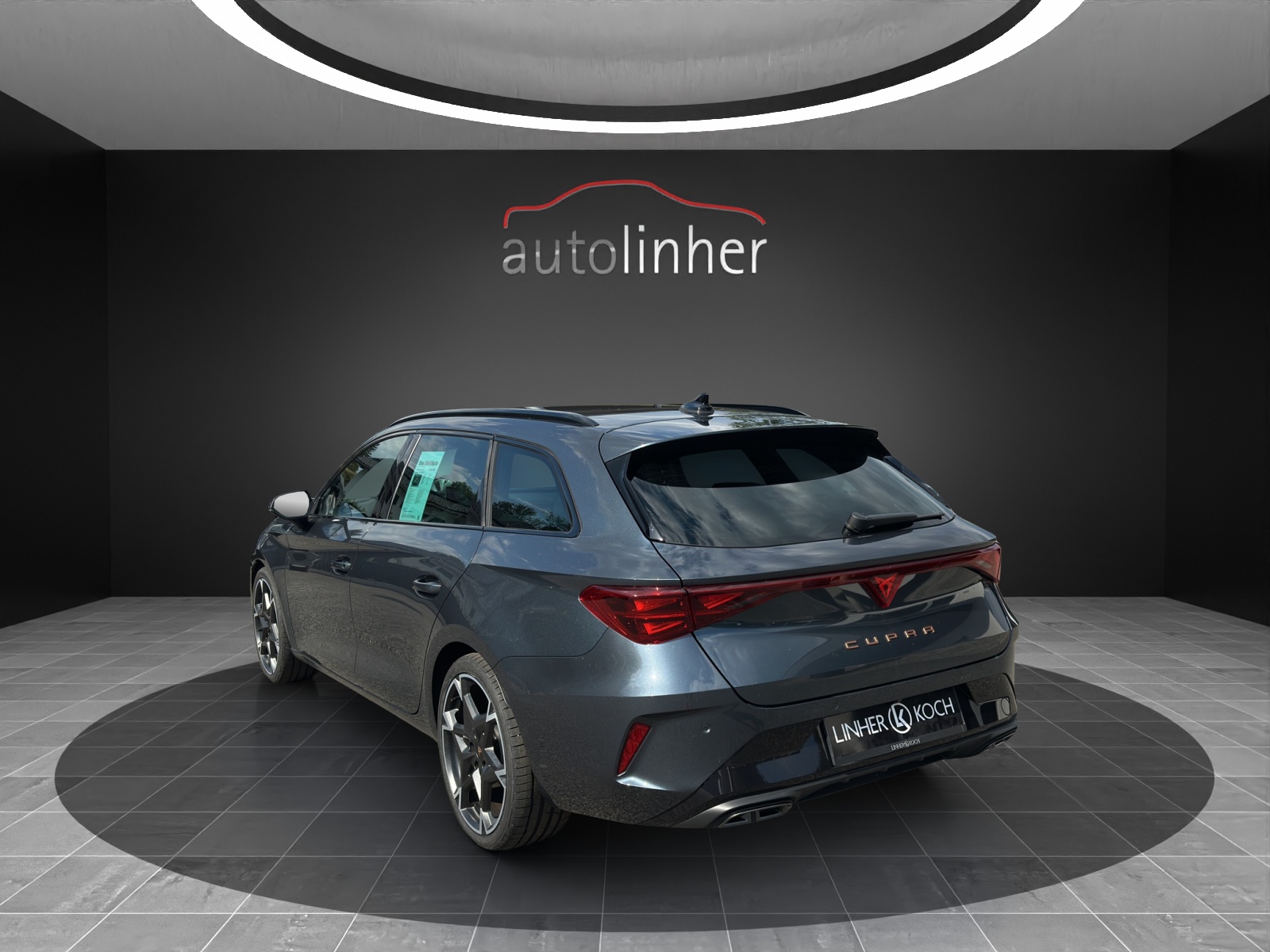 SEAT Leon ST 1.5 eTSI mHEV DSG Style-showroom-element-2