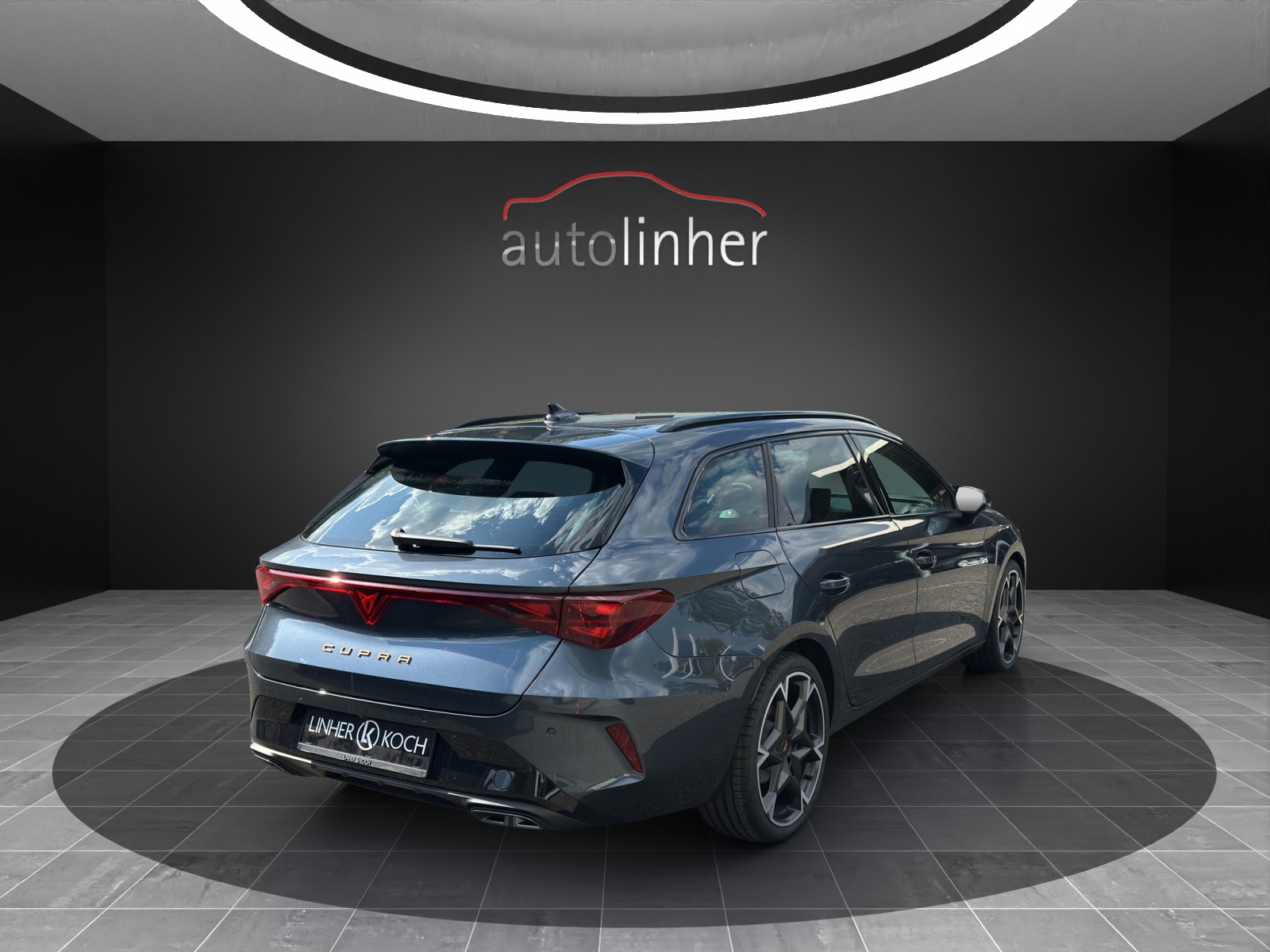 SEAT Leon ST 1.5 eTSI mHEV DSG Style-image-4