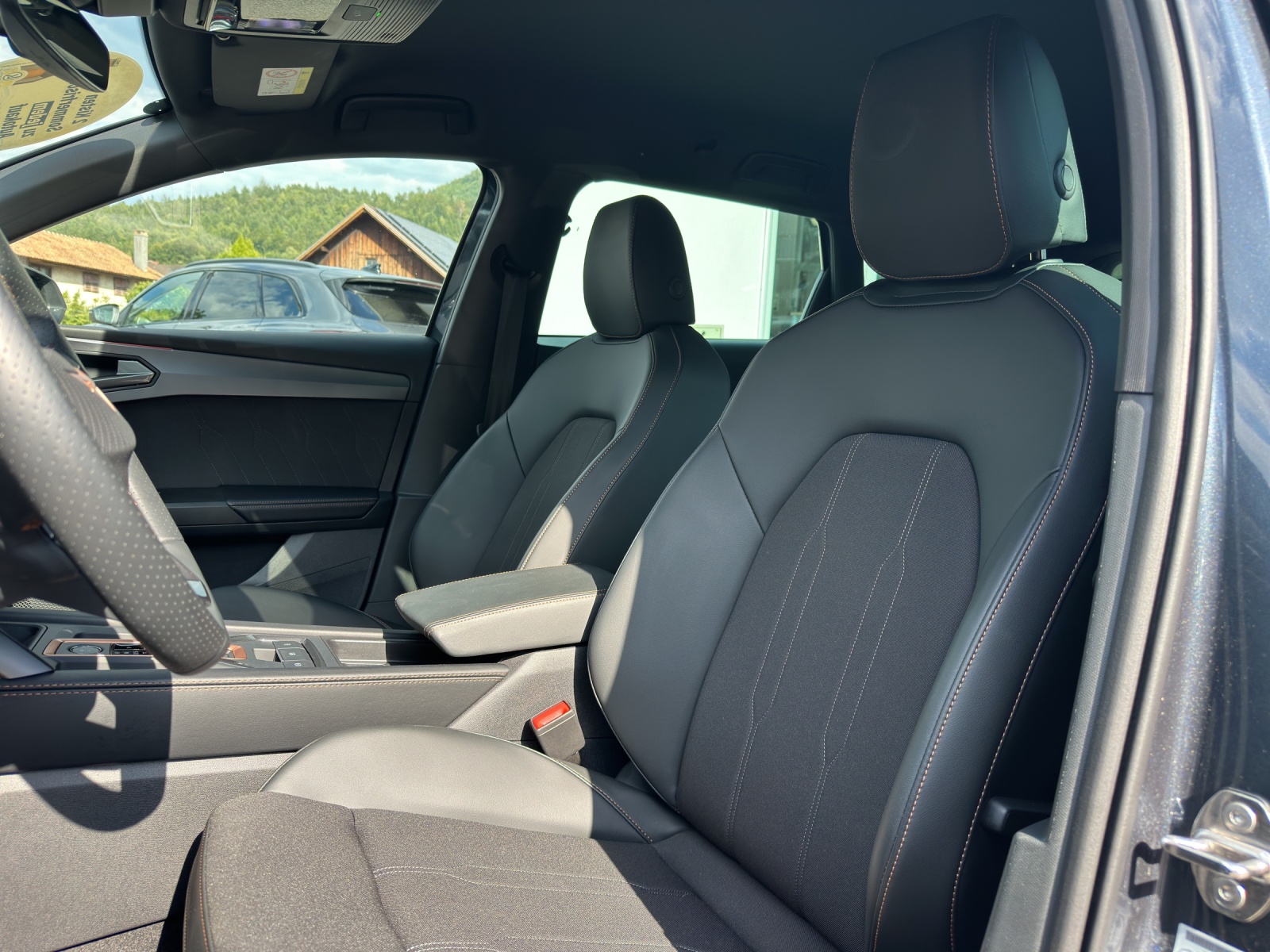 SEAT Leon ST 1.5 eTSI mHEV DSG Style-image-15