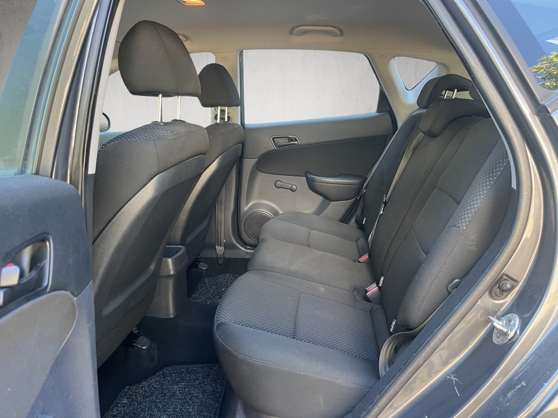 HYUNDAI i30 1.4 Comfort-image-12