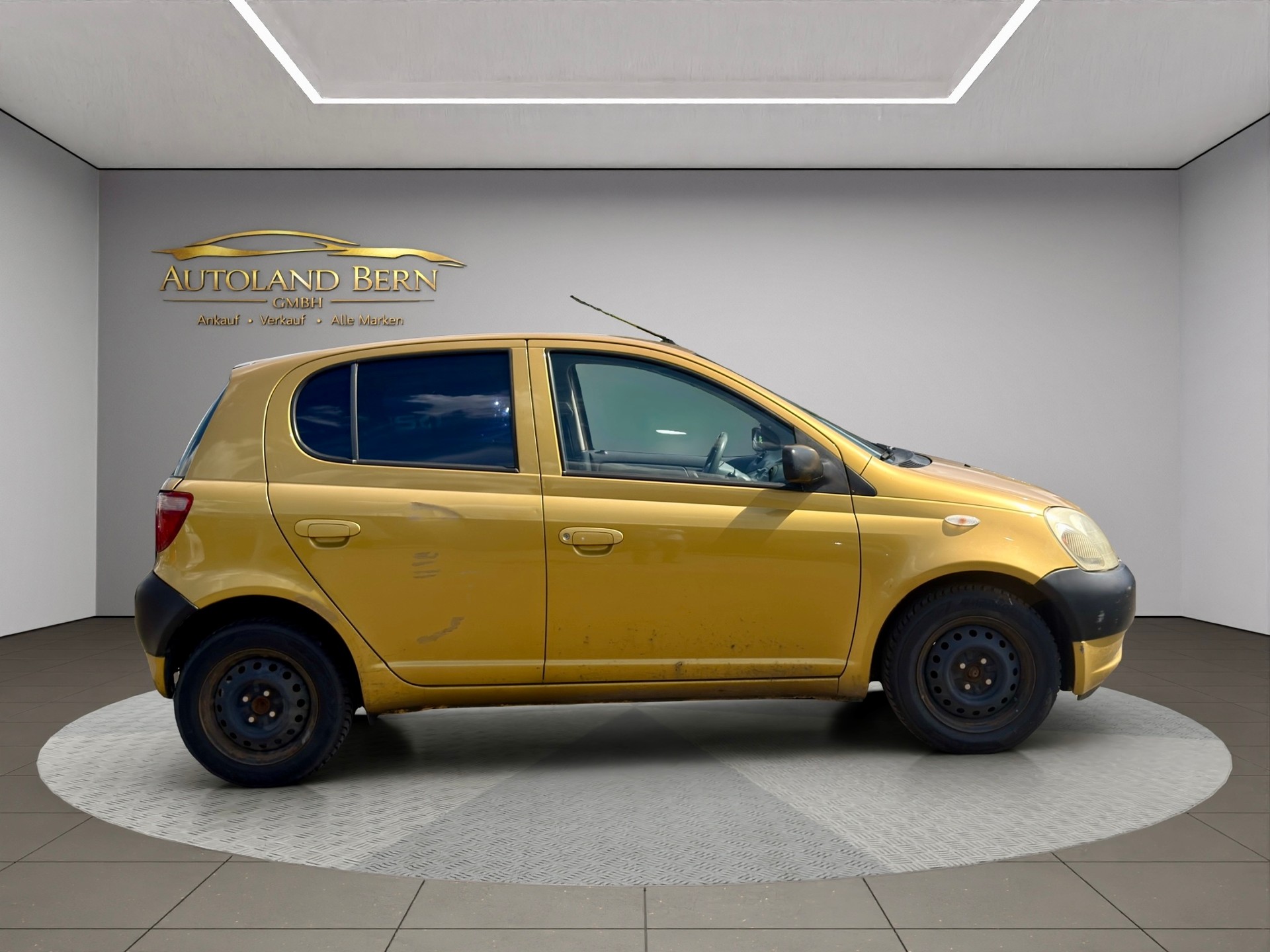 TOYOTA Yaris 1.0 Linea Sol 5 Türe mit Klimaanlage-showroom-element-3