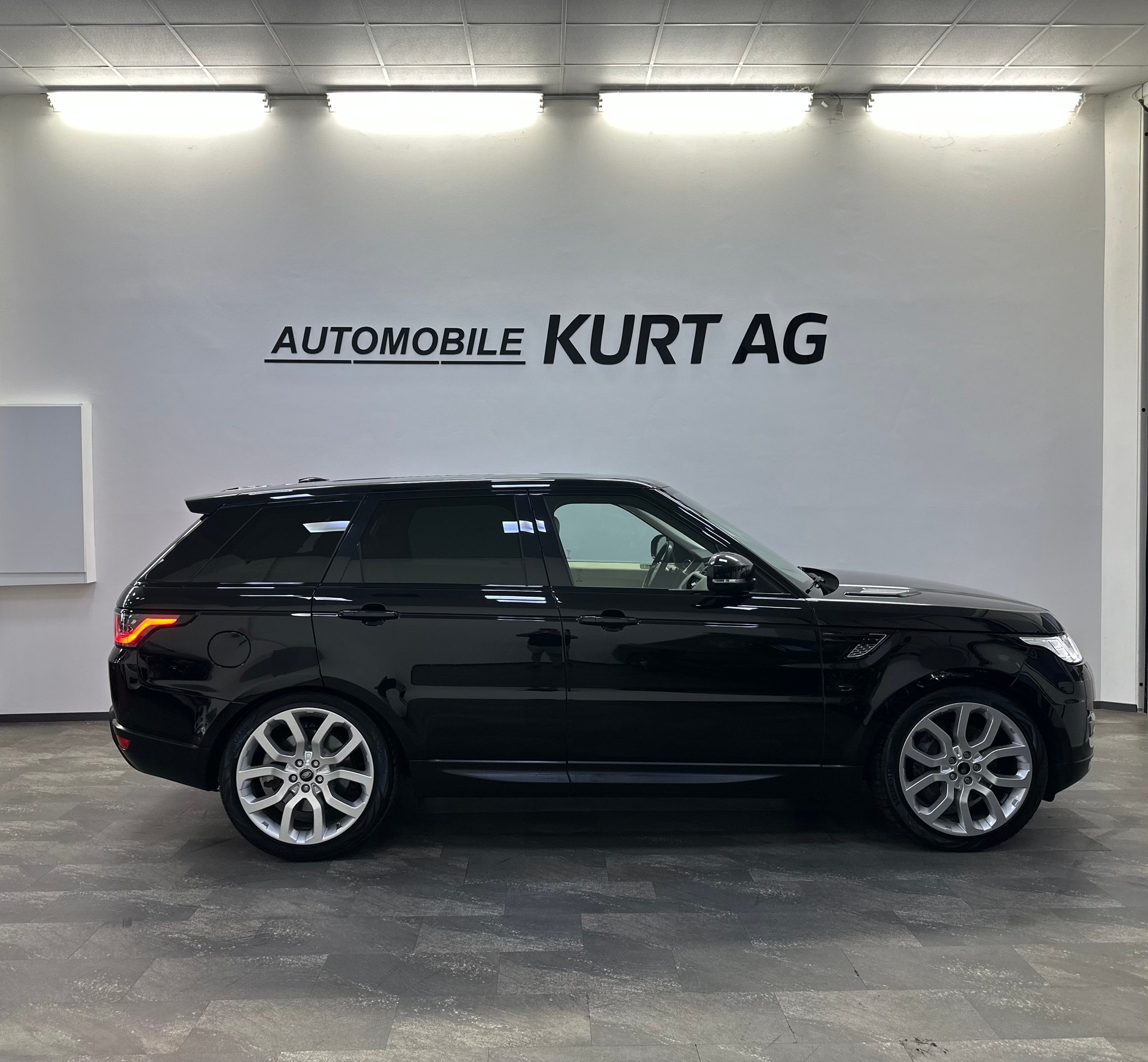 LAND ROVER Range Rover Sport 3.0 SDV6 SE Automatic-image-7