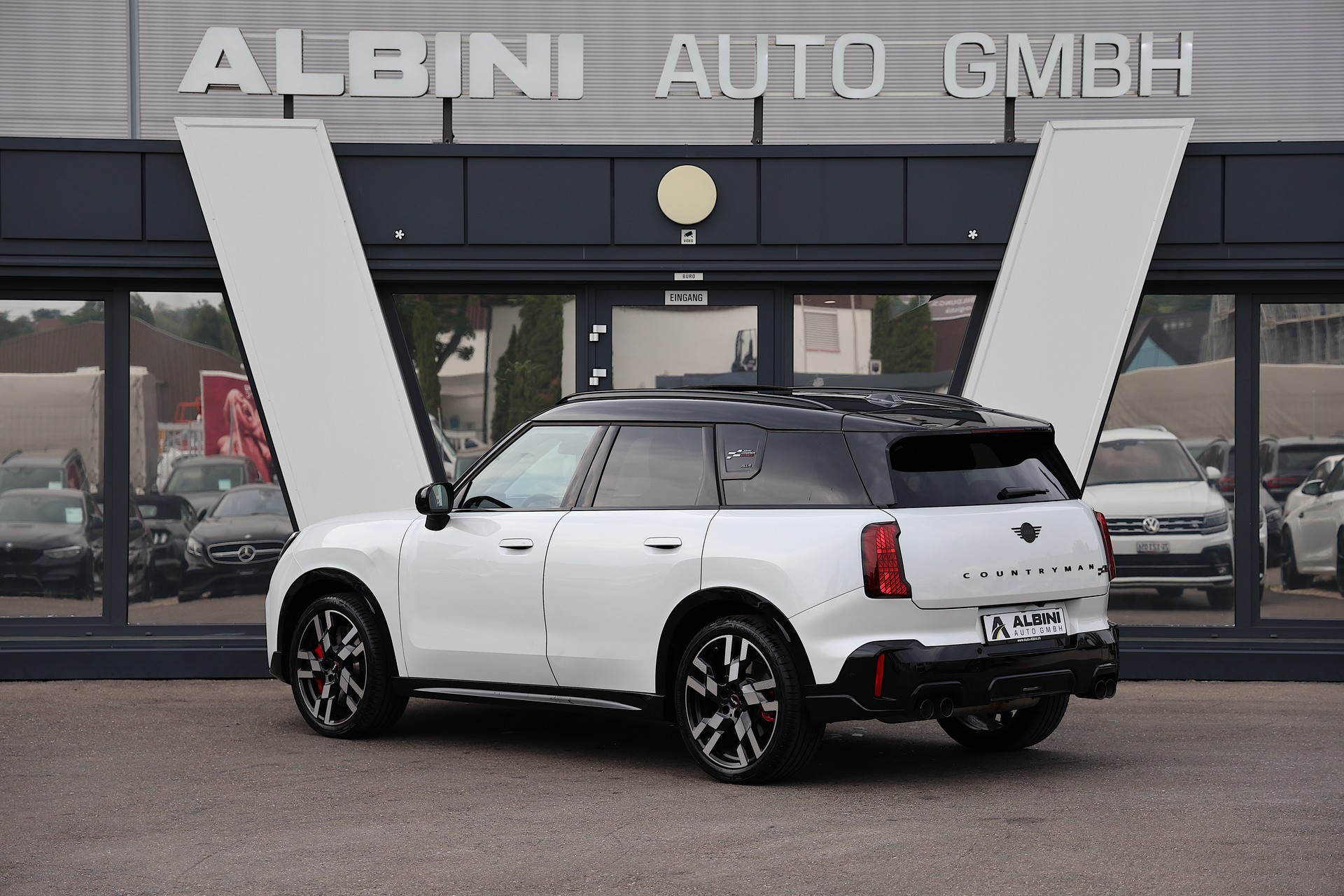 MINI Countryman U25 2.0i John Cooper Works ALL4-showroom-element-3