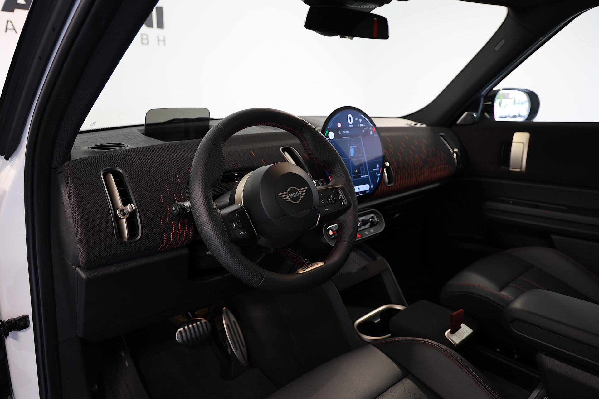 MINI Countryman U25 2.0i John Cooper Works ALL4-image-7