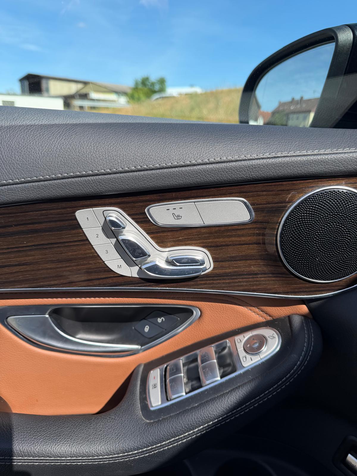 MERCEDES-BENZ GLC Coupé 250 d AMG Line 4Matic 9G-Tronic-image-6