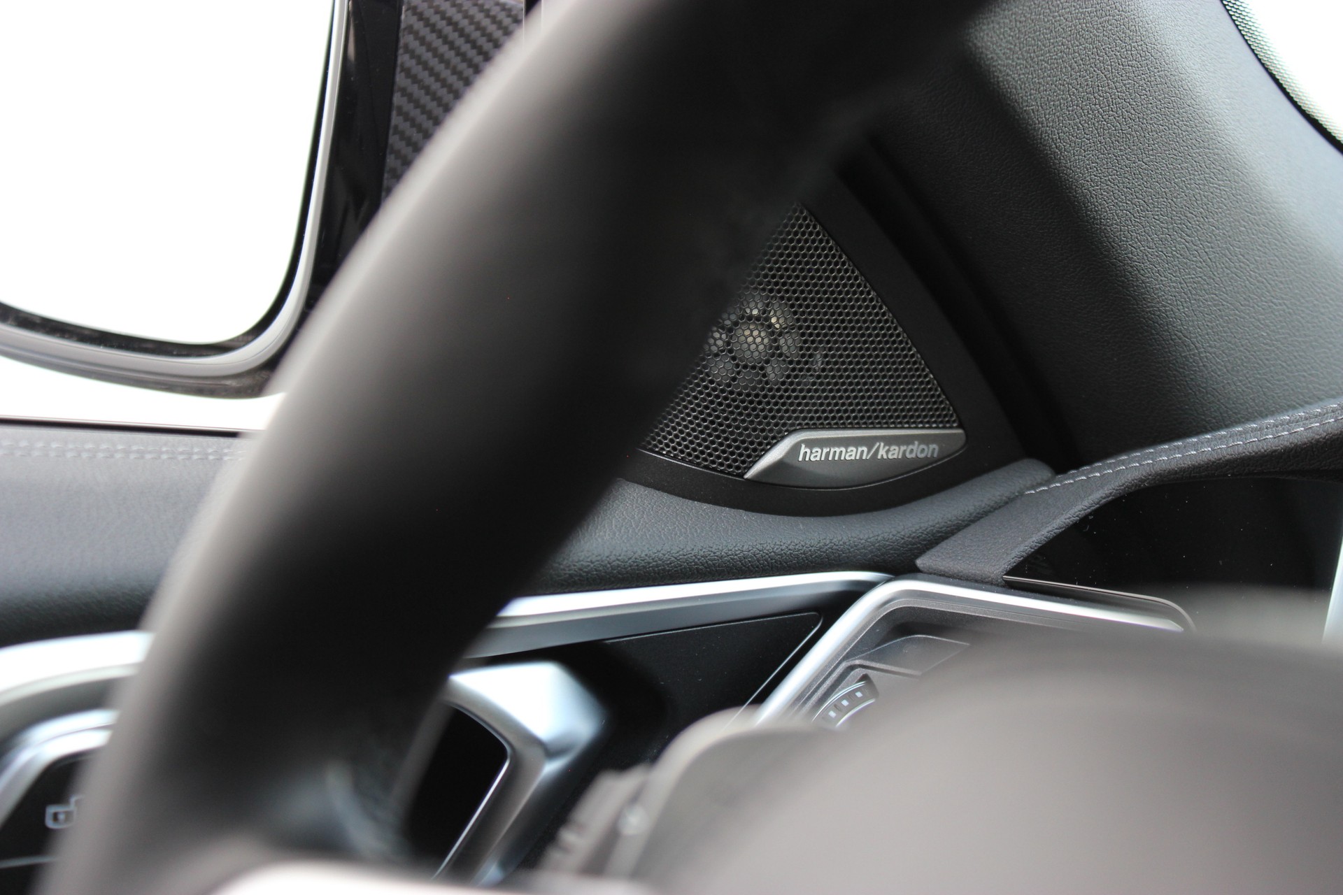 BMW M440i xDrive 48V M Sport Pro Cabriolet TANSANITBLAU *M CARBON EXTERIEURPAKET*-image-25