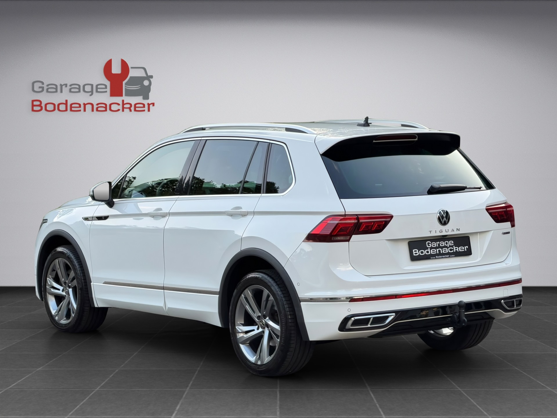 VW Tiguan 2.0 TDI SCR R-Line 4Motion DSG * Facelift * 200PS * R Line * Highline *-showroom-element-3
