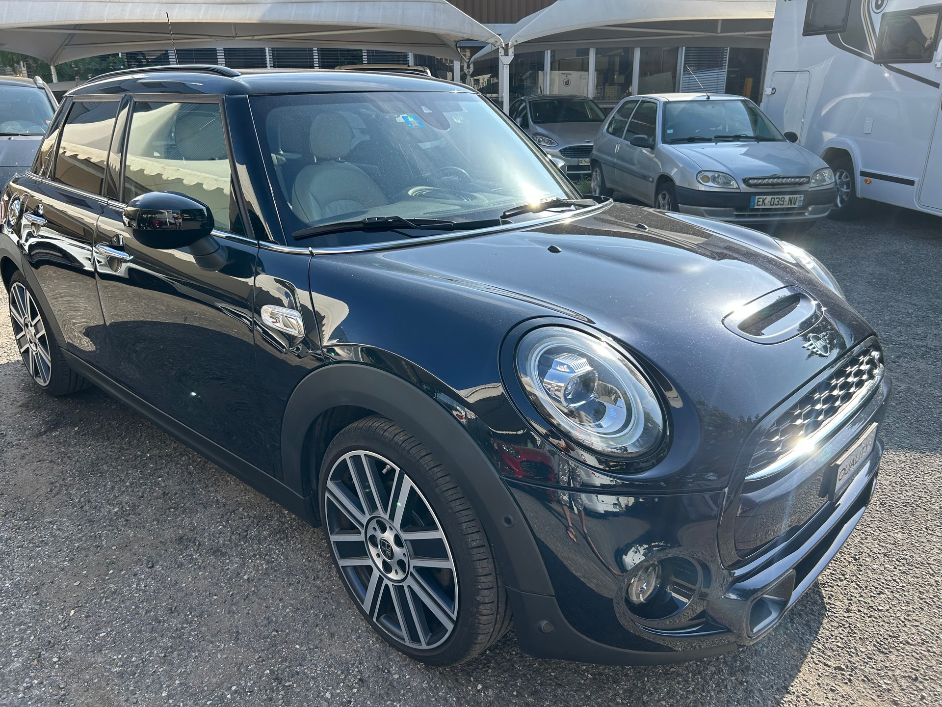 MINI Coopers S Steptronic DKG Trafalgar-image-2