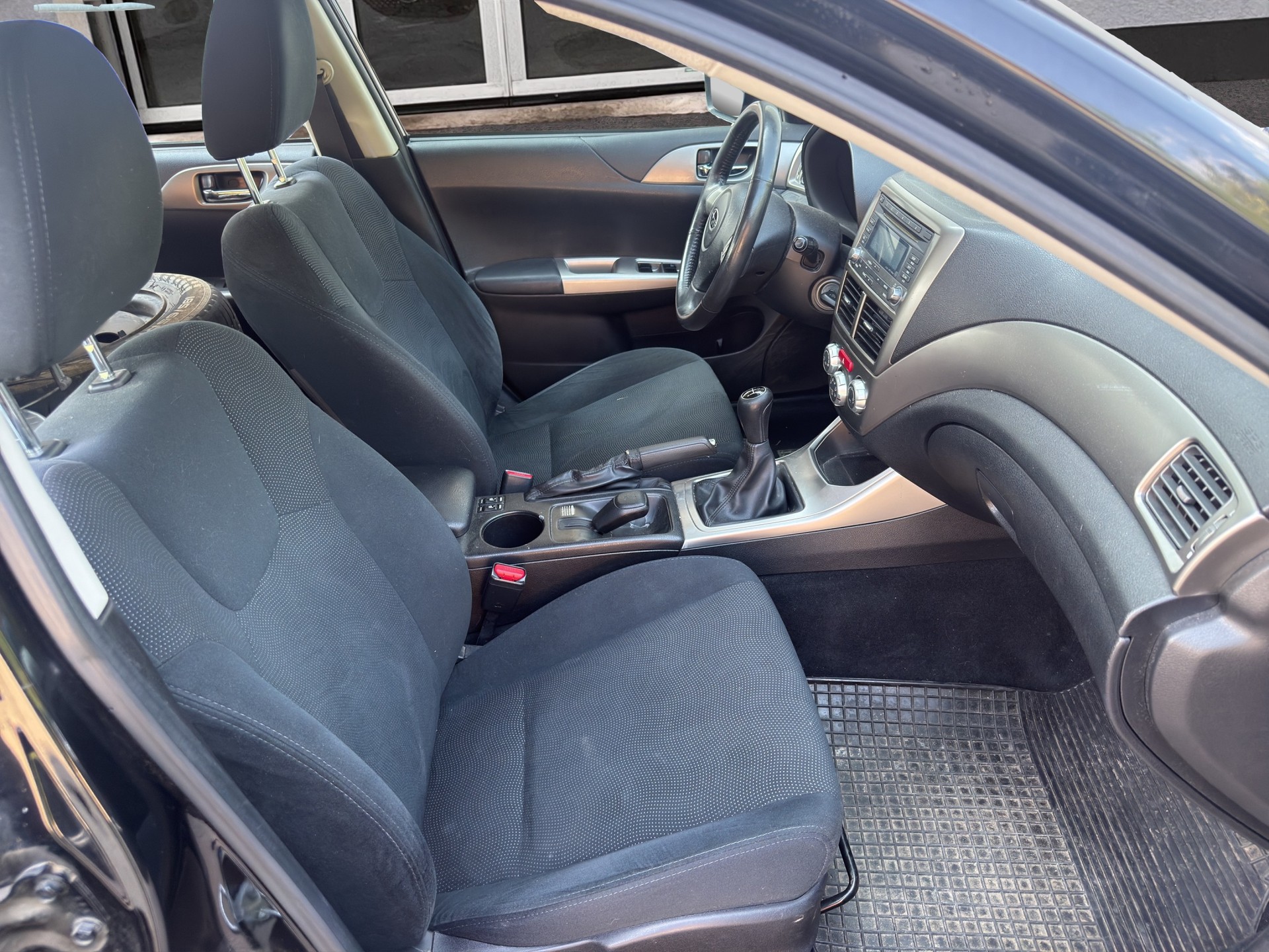 SUBARU Impreza 1.5R Swiss-image-12