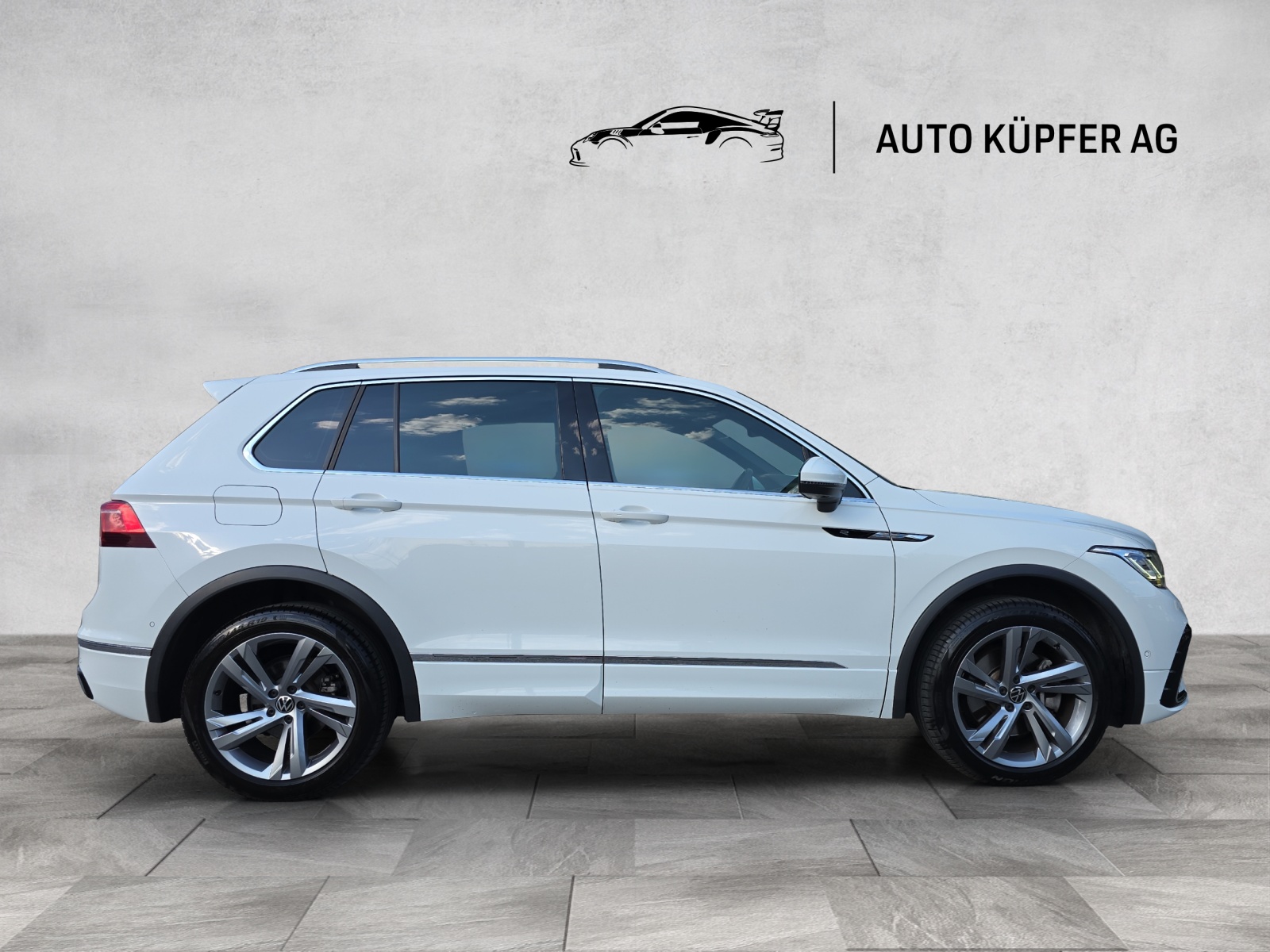 VW Tiguan 2.0 TDI SCR R-Line 4Motion DSG-image-5