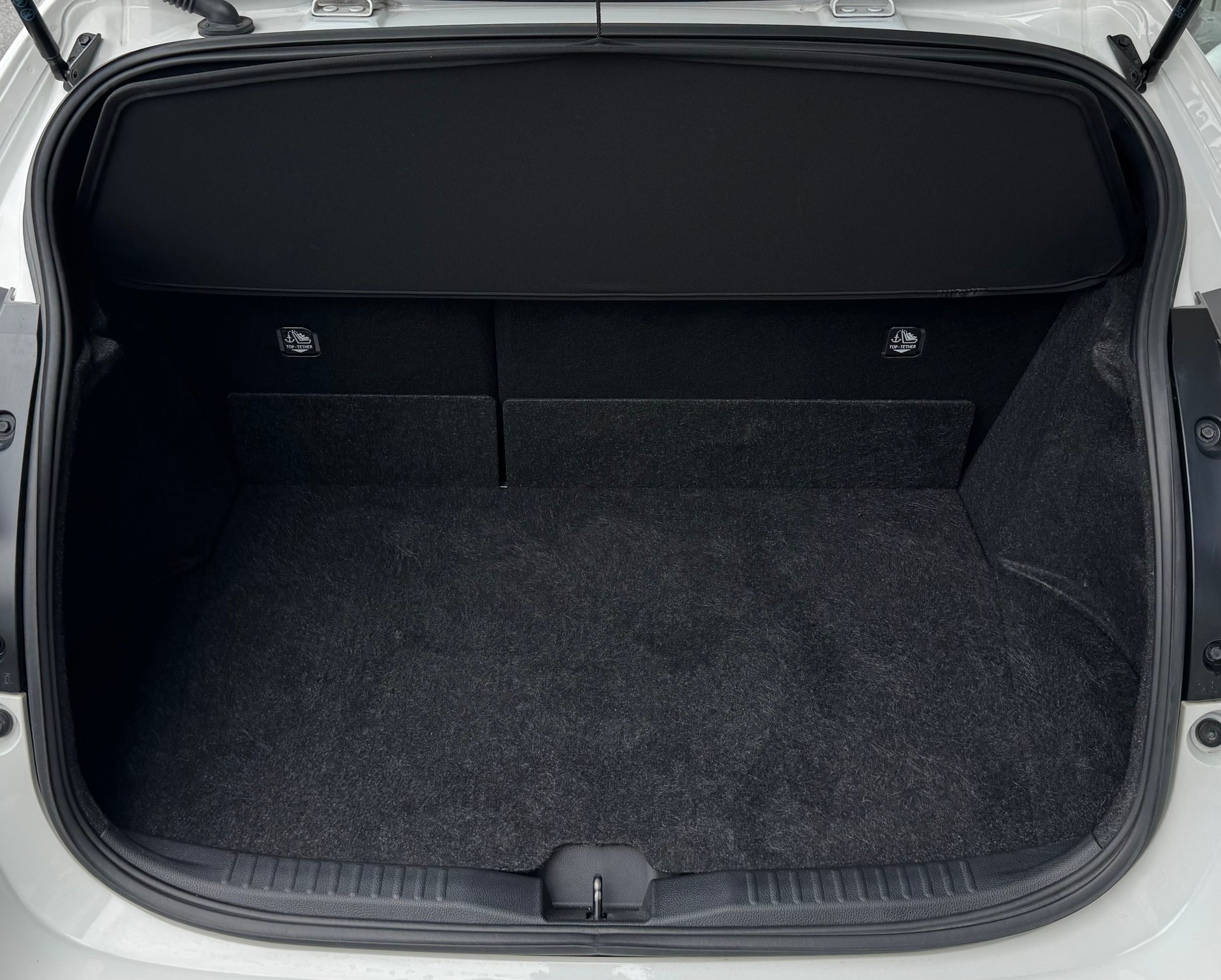TOYOTA Yaris 1.6 GR Sport-image-9