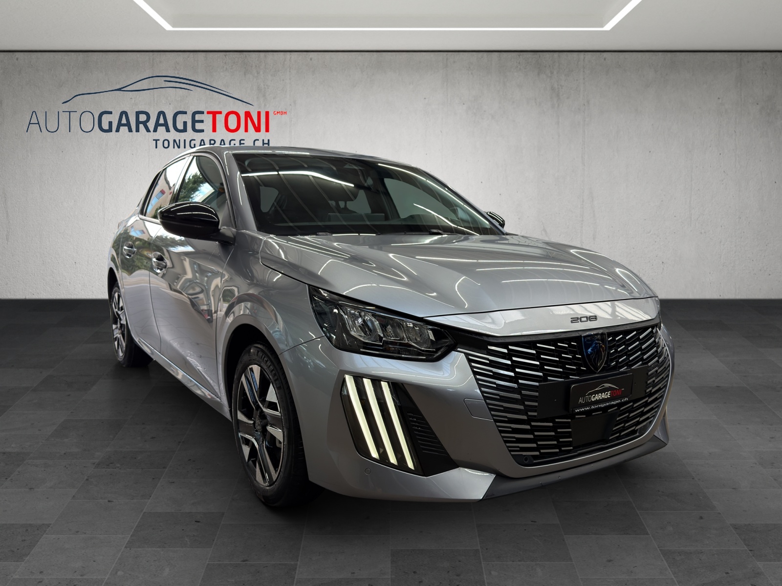 PEUGEOT 208 1.2 MHEV 110 Allure Premium *Werksgarantie bis 01.2030*-showroom-element-1