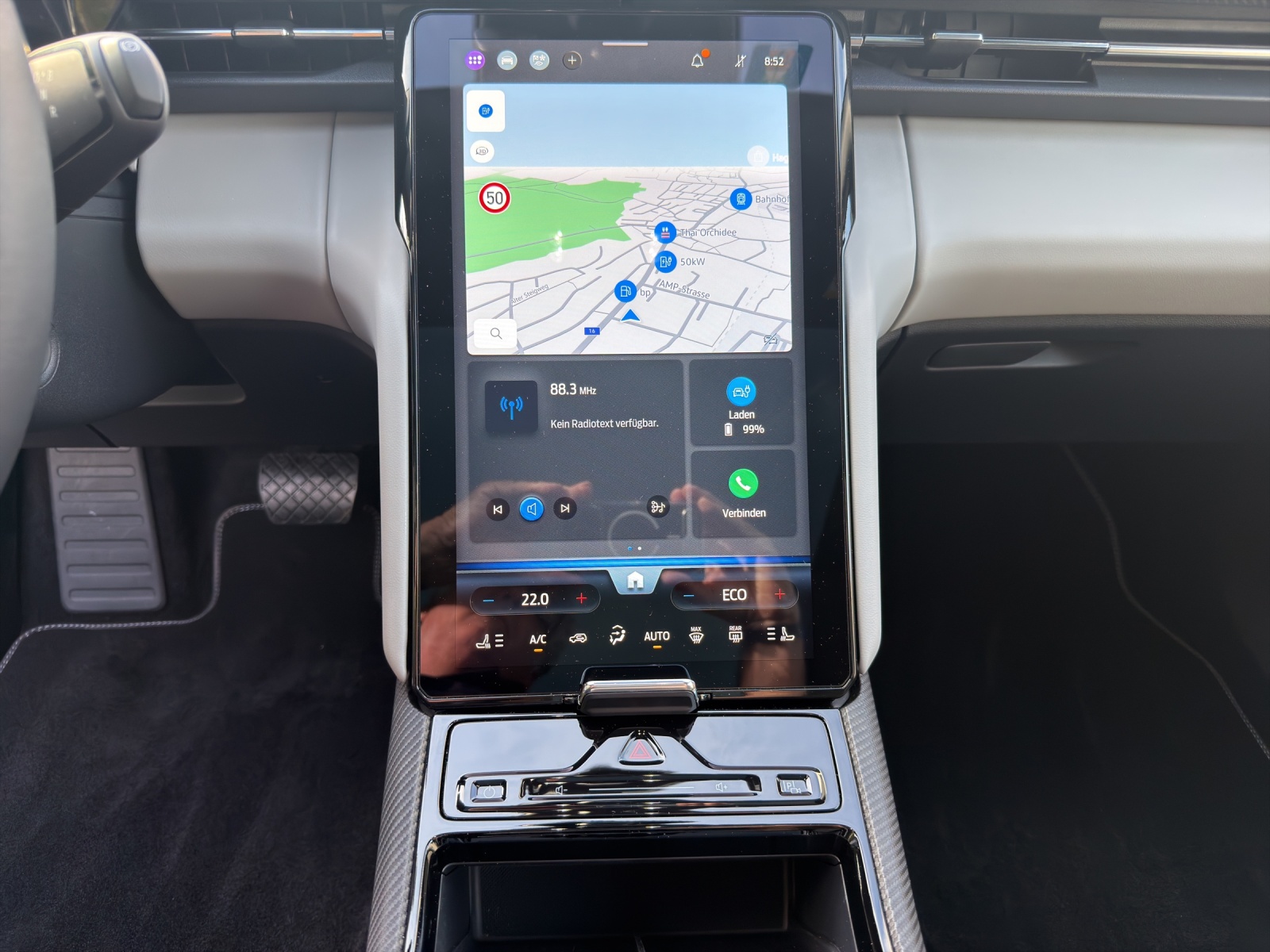 FORD Explorer Extended Range Premium AWD-image-12