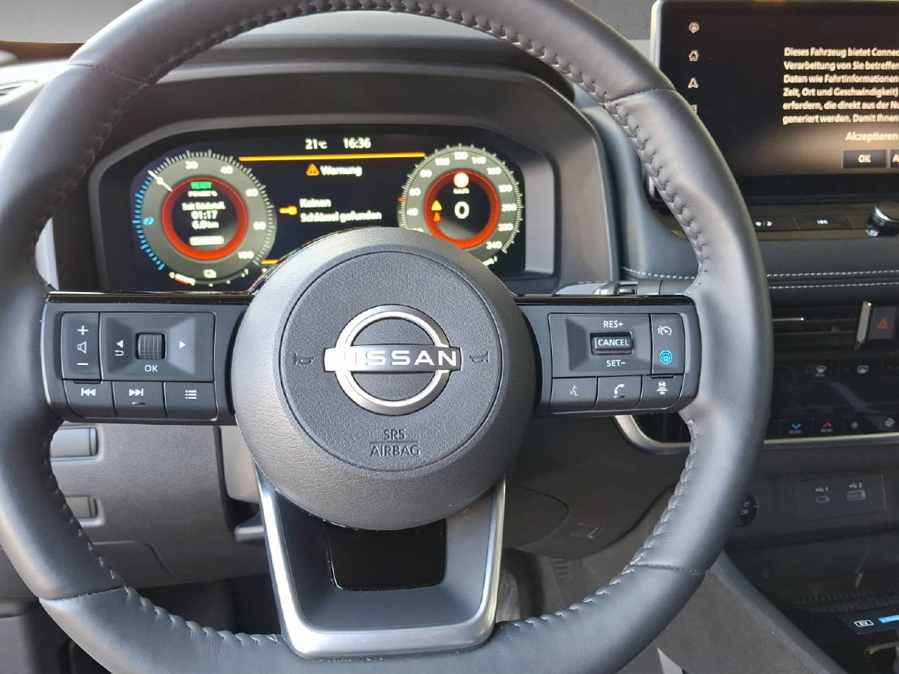 NISSAN X-Trail 1.5 VC-T N-Trek e-4orce-image-6