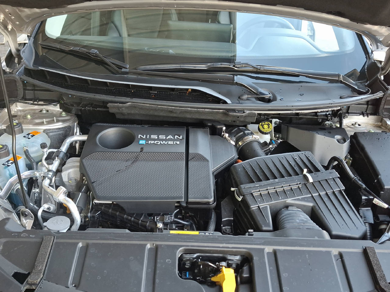 NISSAN X-Trail 1.5 VC-T N-Trek e-4orce-image-12