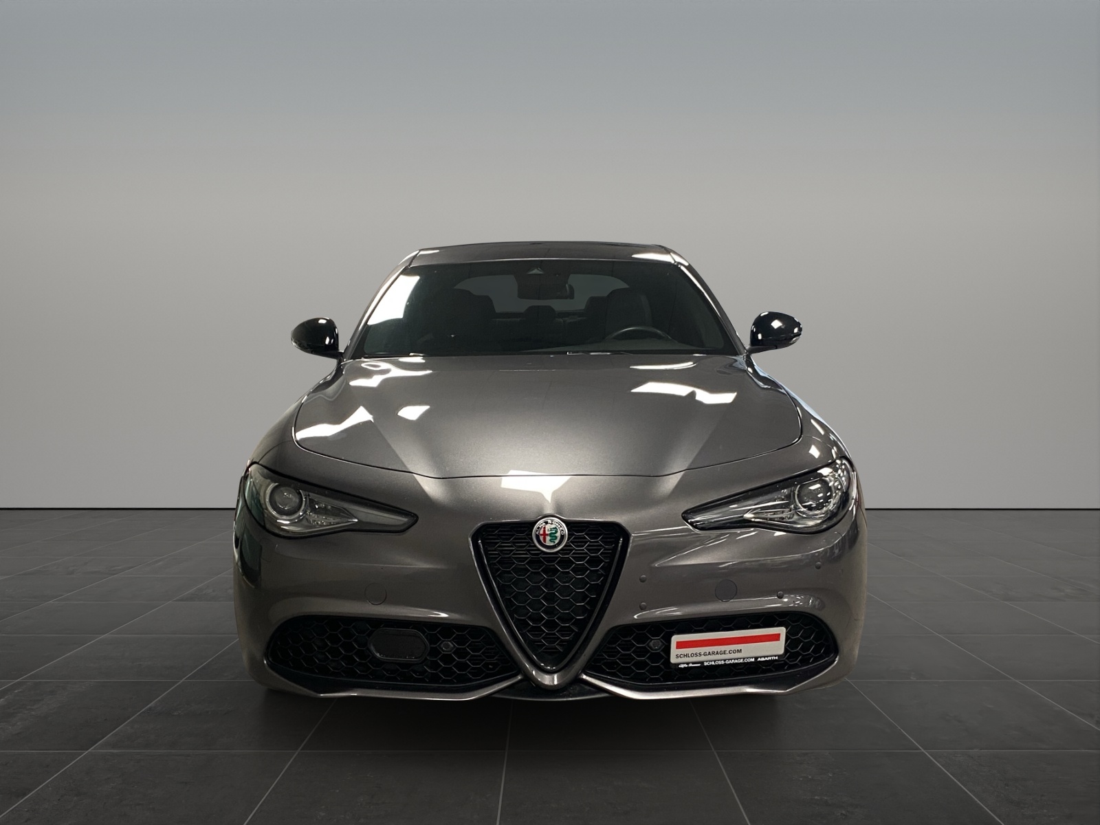 ALFA ROMEO Giulia 2.0 Q4 Veloce-showroom-element-1