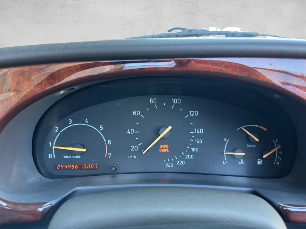 SAAB 9-3 2.0i-16 Turbo S-image-12