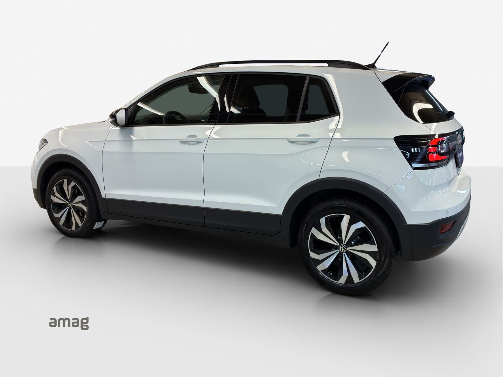 VW T-Cross 1.0 TSI Life Limited DSG-showroom-element-2
