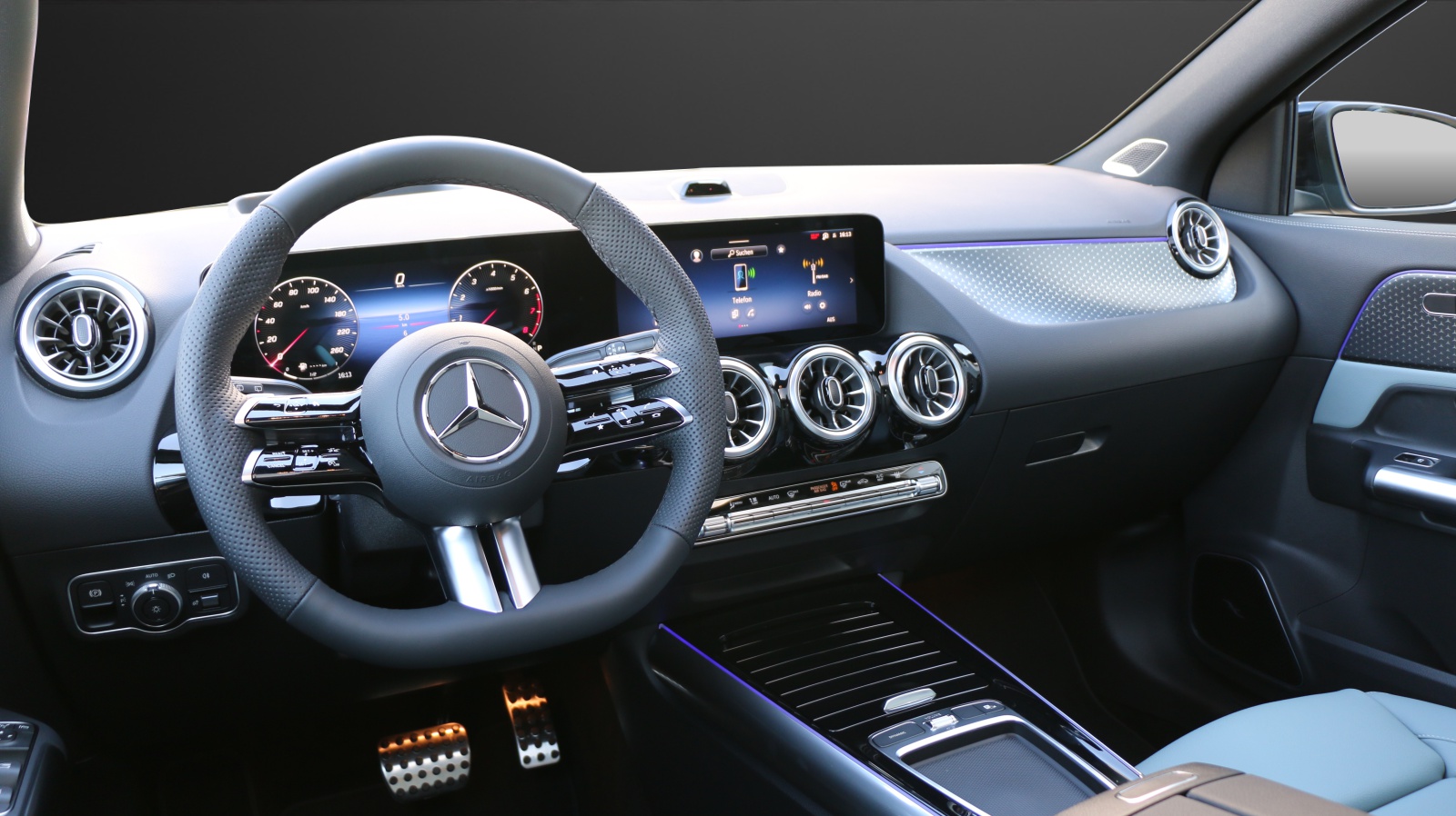 MERCEDES-BENZ GLA 250 4MATIC Swiss Star-image-4