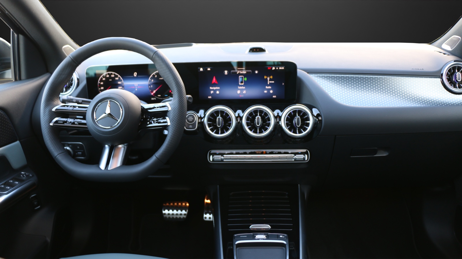 MERCEDES-BENZ GLA 250 4MATIC Swiss Star-image-5