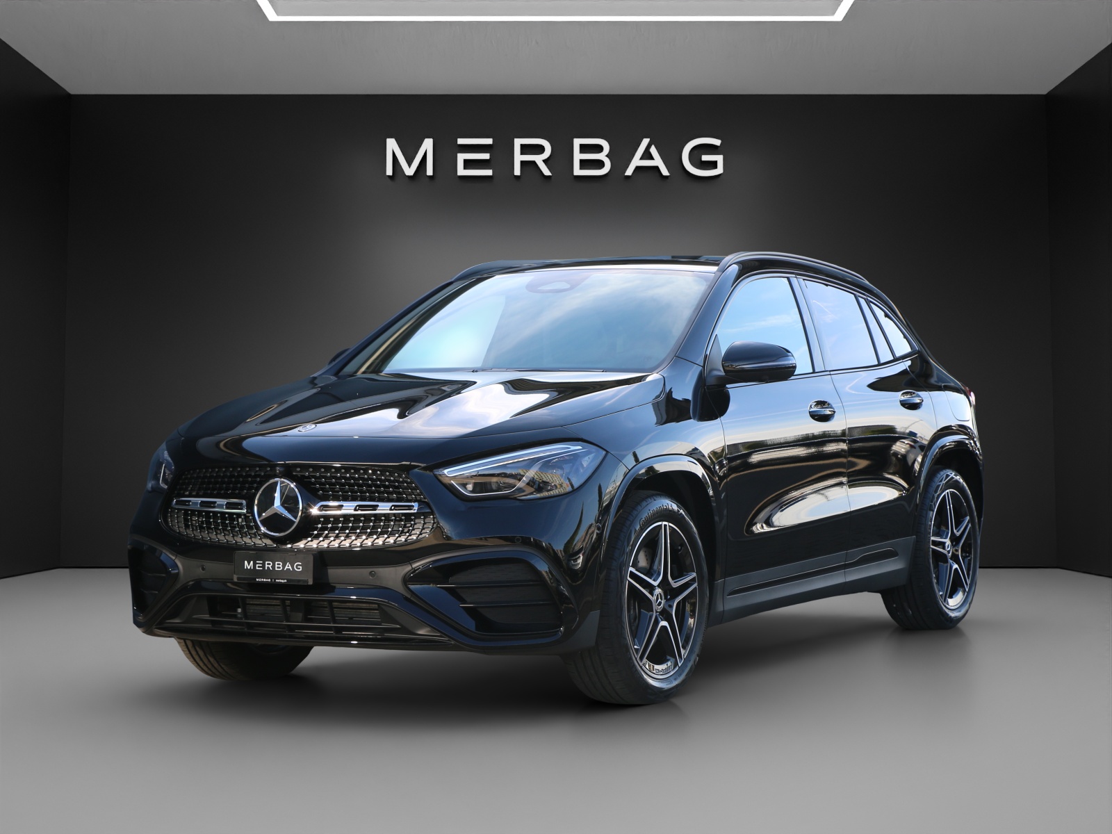 MERCEDES-BENZ GLA 250 4MATIC Swiss Star