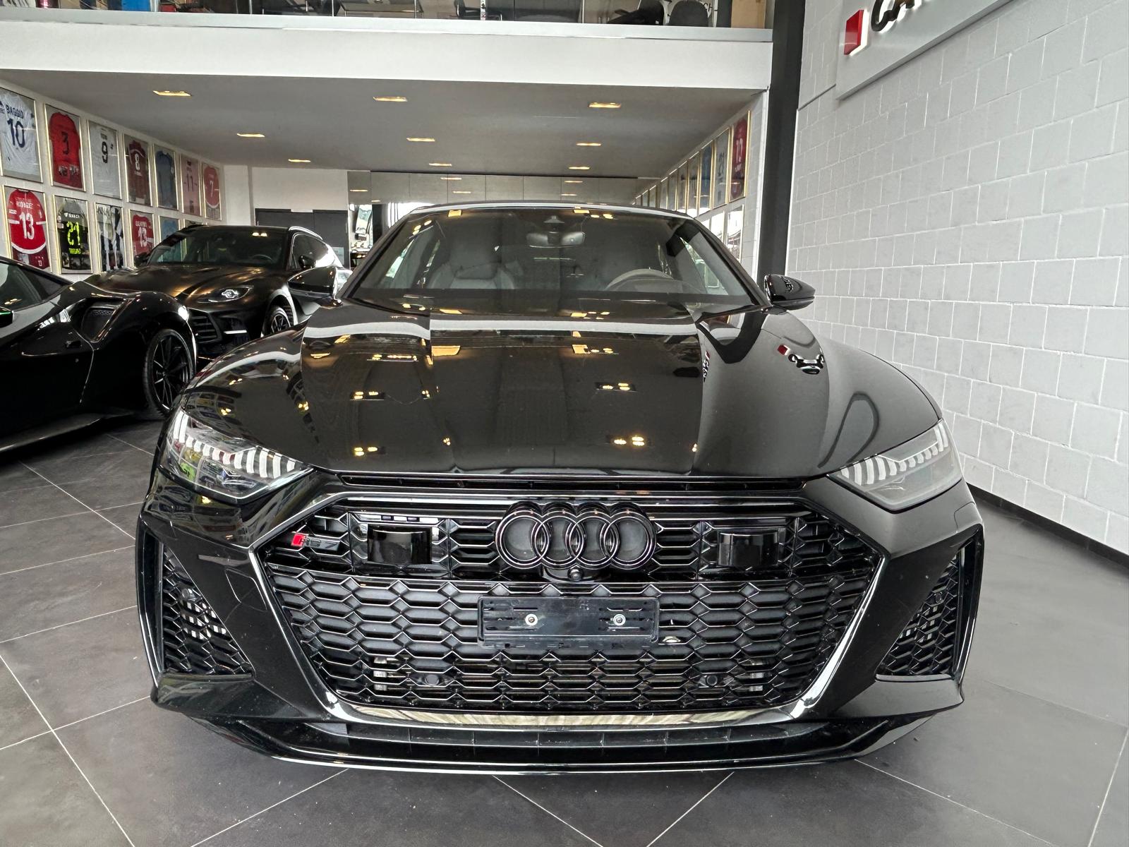 AUDI RS7 4.0 V8 TFSI quattro T-Tronic-showroom-element-1