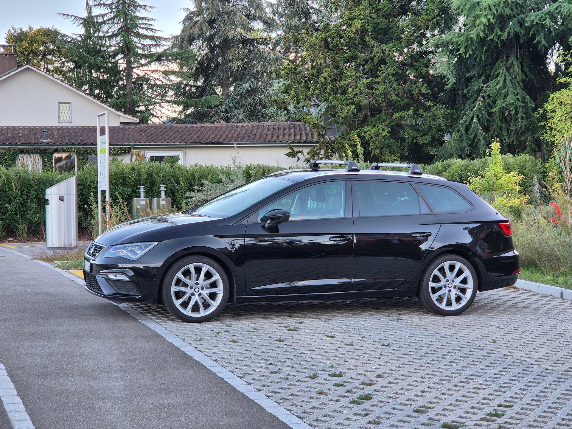 SEAT 1.5 TSI ACT FR-image-1