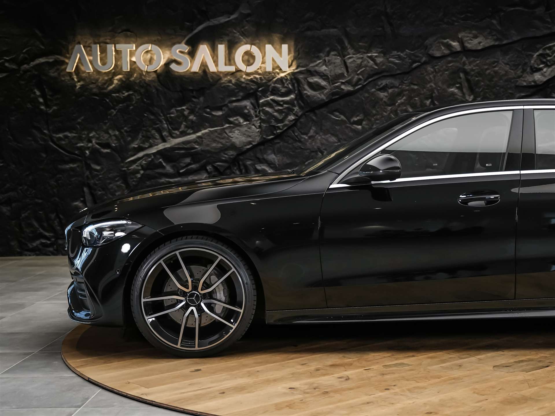 MERCEDES-BENZ C 300 Limo AMG Advance *Werksgarantie*20" Felgen*-image-14