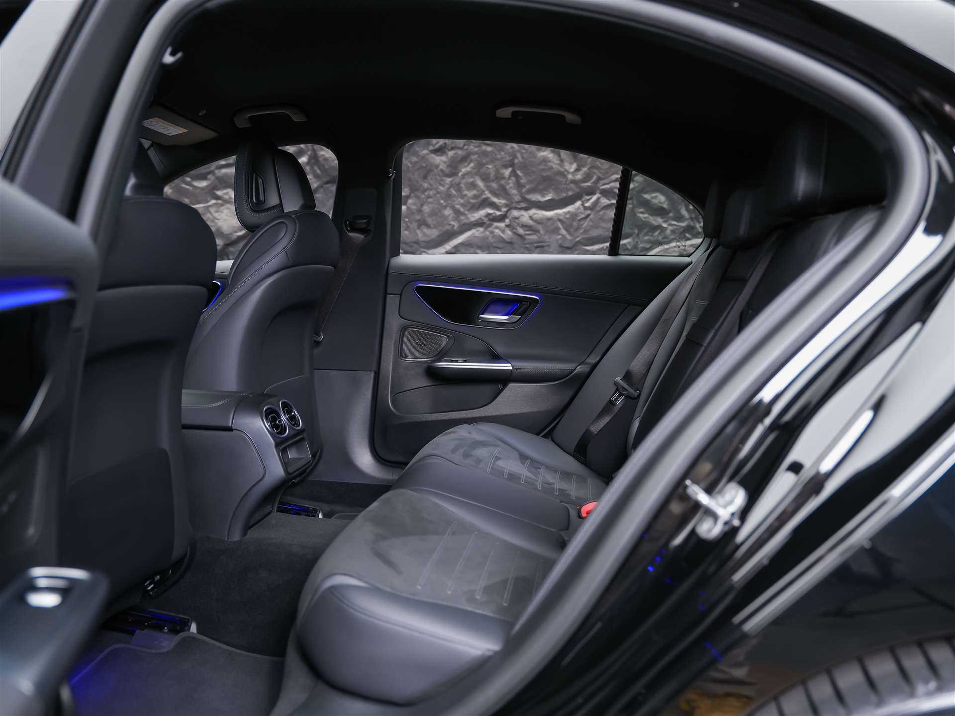 MERCEDES-BENZ C 300 Limo AMG Advance *Werksgarantie*20" Felgen*-image-11