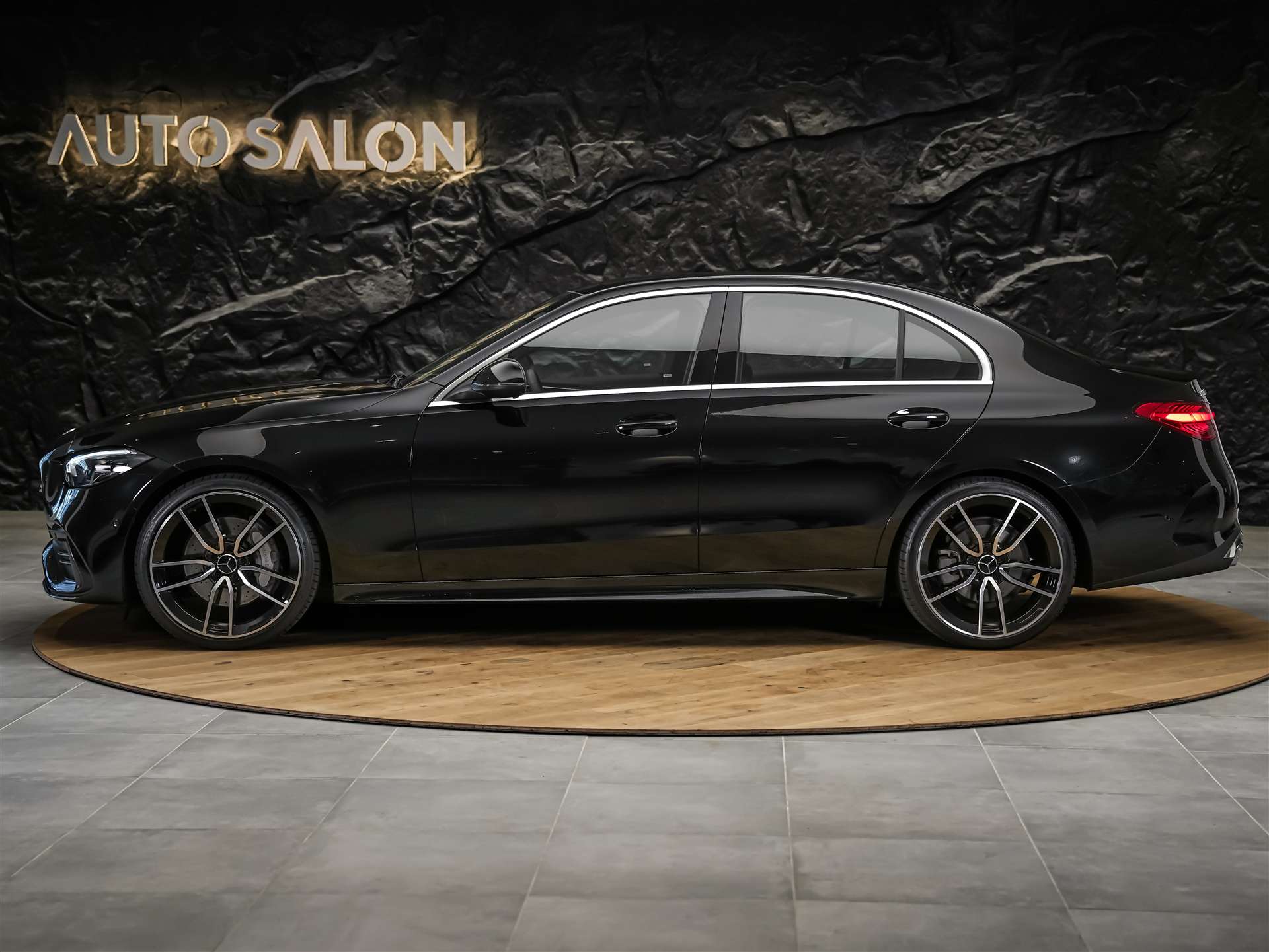 MERCEDES-BENZ C 300 Limo AMG Advance *Werksgarantie*20" Felgen*-showroom-element-1