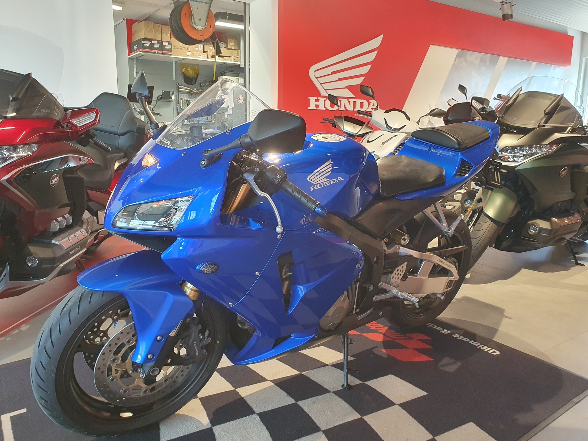 HONDA CBR 600 RR-image-6