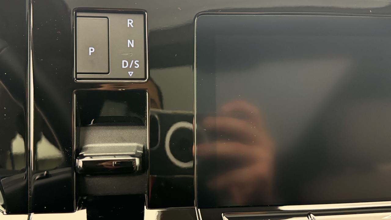 VW Multivan 1.5 eHybrid Life Edition 4Motion DSG-image-10