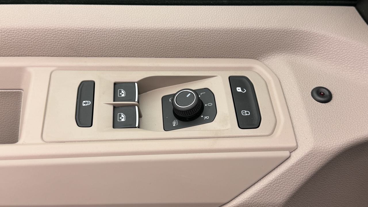 VW Multivan 1.5 eHybrid Life Edition 4Motion DSG-image-8
