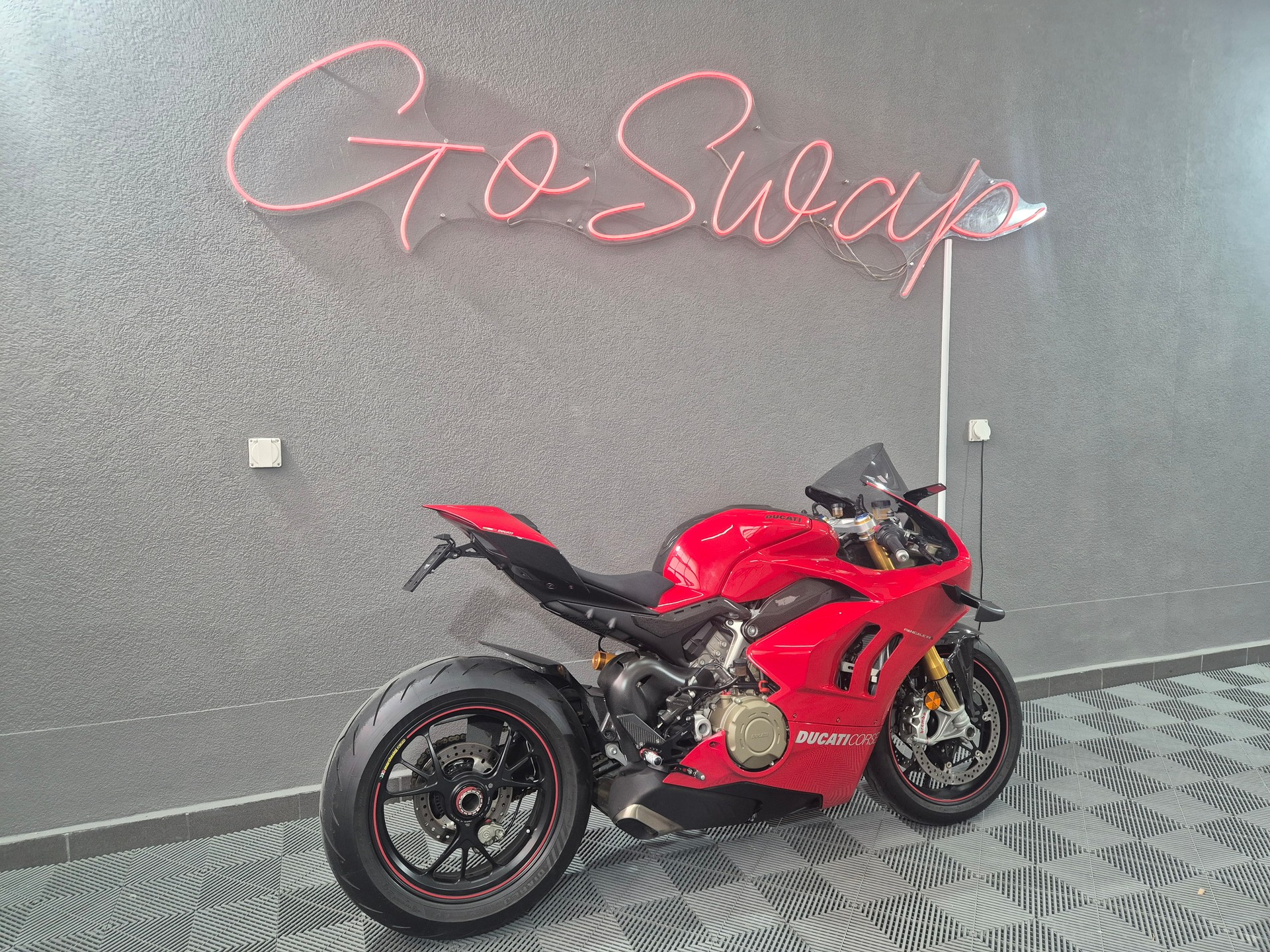 DUCATI Panigale 1103 V4 S-image-6