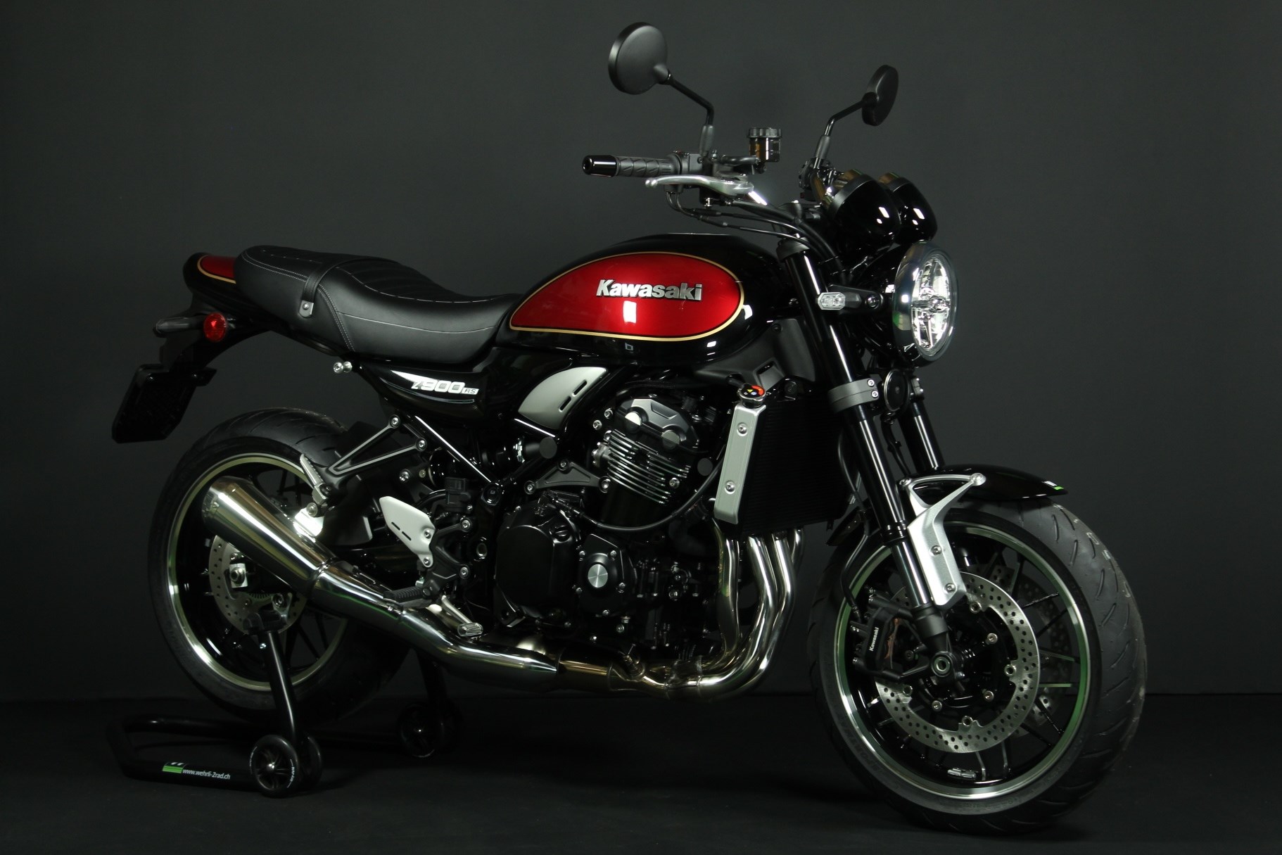 KAWASAKI Z 900 RS-image-1