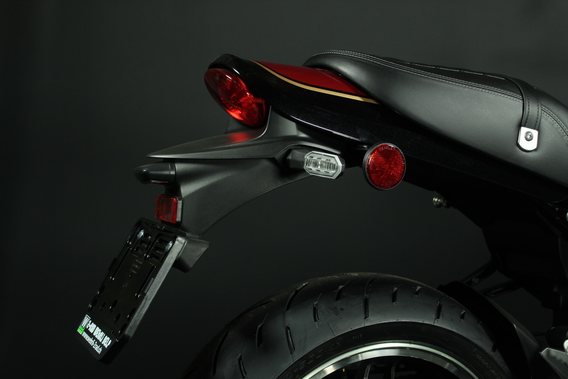 KAWASAKI Z 900 RS-image-8